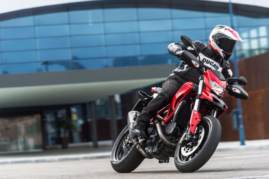 2014-Ducati-Hypermotard1