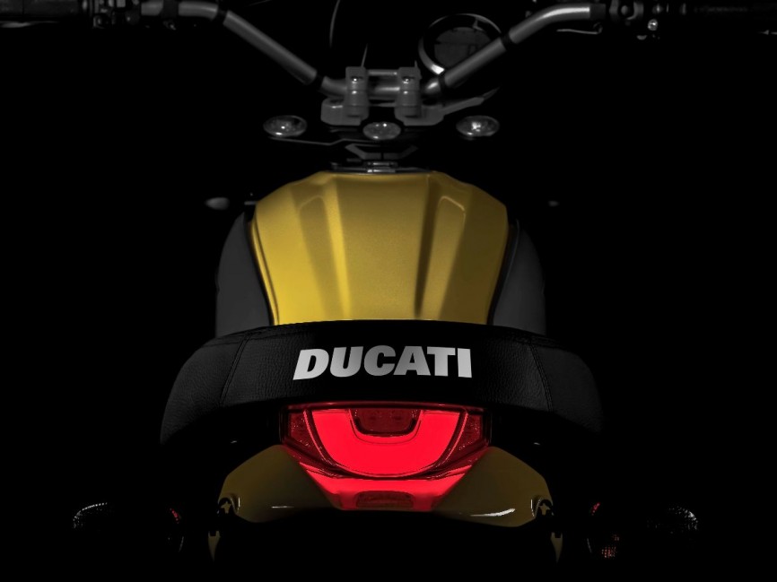 2015-Ducati-Scrambler-Icon-18
