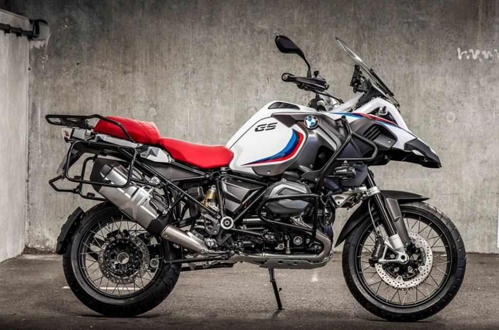 100-years-of-bmw-group-history-celebrated-with-iconic-100-limited-edition-bikes_4