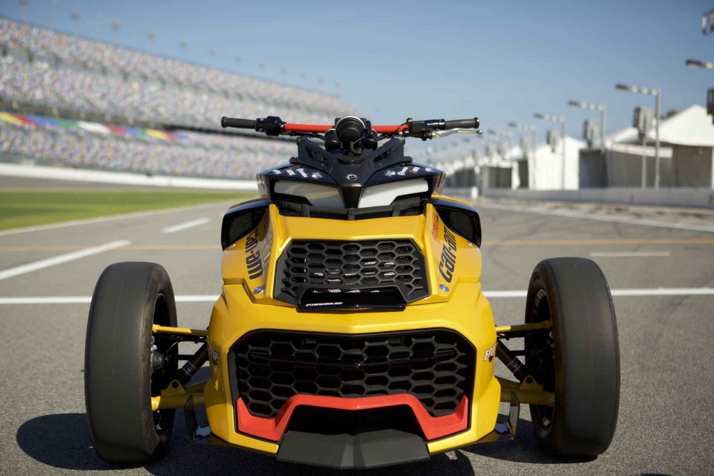 Can-Am-Spyder-F3-Turbo-Concept-Daytona-02