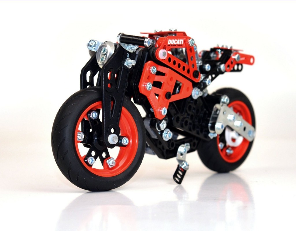 ducati-meccano-model-sets-are-probably-the-best-built-it-yourself-toys_1