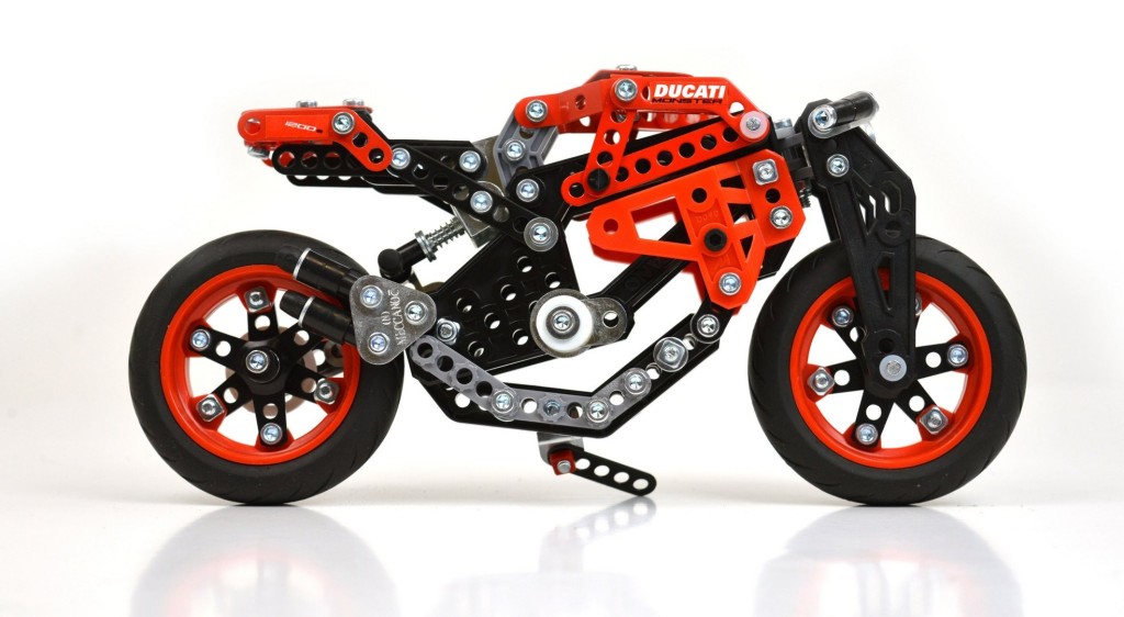 ducati-meccano-model-sets-are-probably-the-best-built-it-yourself-toys_3