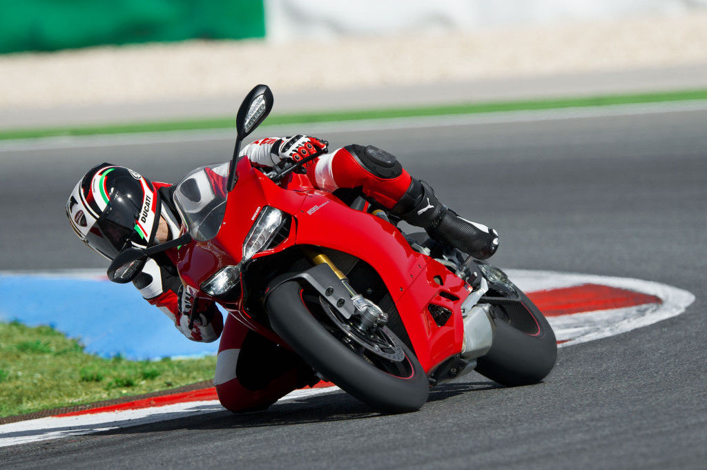2012-Ducati-1199PanigaleS1