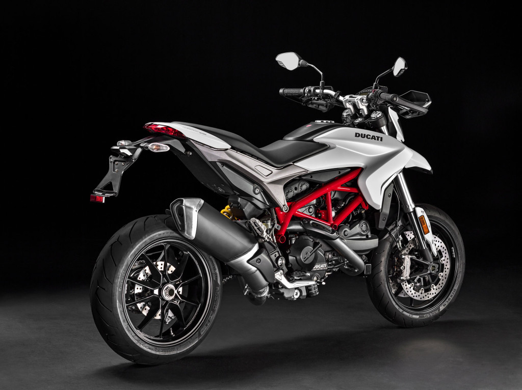 2016-Ducati-Hypermotard-939e