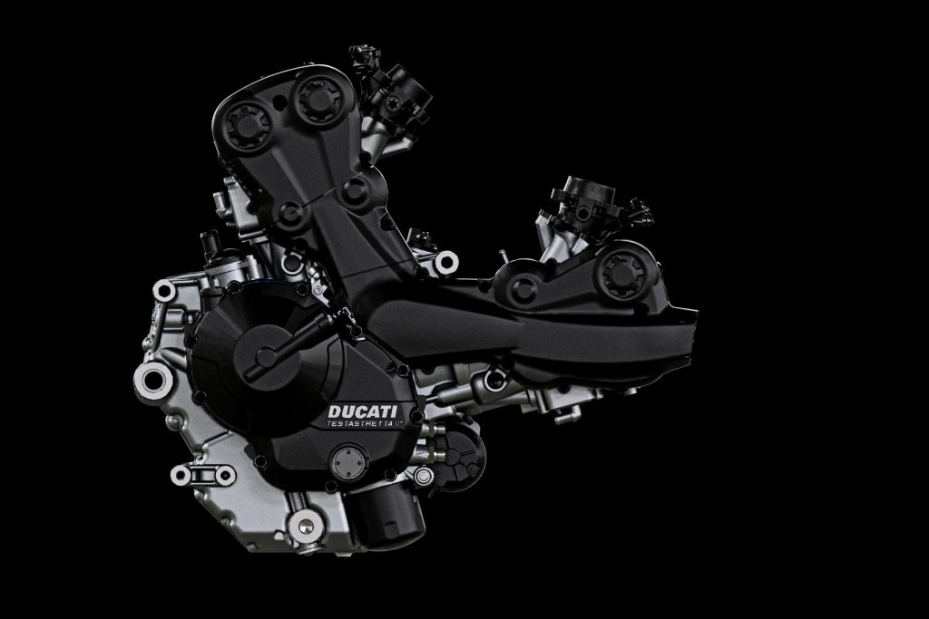 Ducati-Hypermotard-939-engine