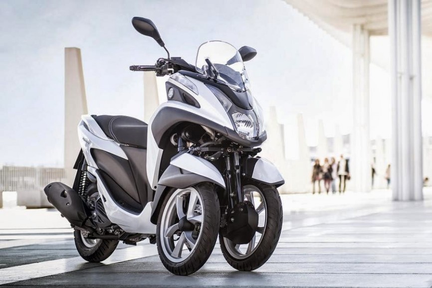 Yamaha Tricity (2015) Front Side 1