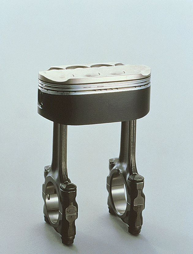 honda-oval-piston