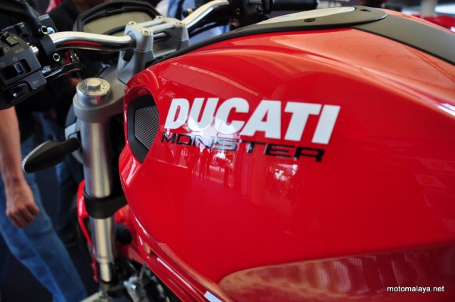 2012-Ducati-Monster-795-Malaysia-10