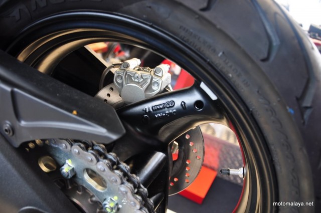 2012-Ducati-Monster-795-Malaysia-15