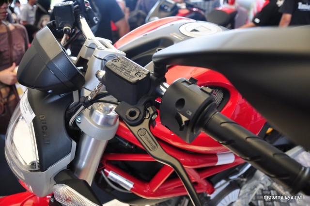 2012-Ducati-Monster-795-Malaysia-5