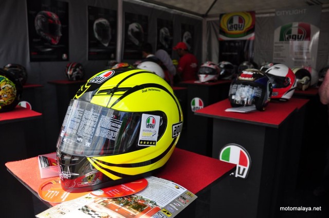 agv-helmet-4