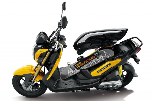 2012-honda-zoomer-x-13