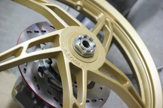 mono-single-arm-135lc-009