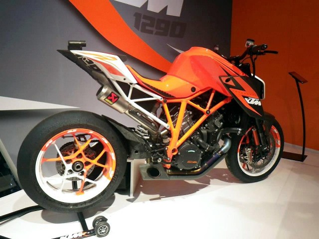 KTM-1290-SuperDukeR