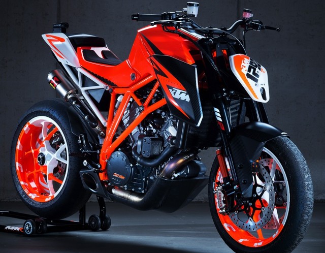 ktm-superduke-1290-r-official-pictures-photo-gallery_3