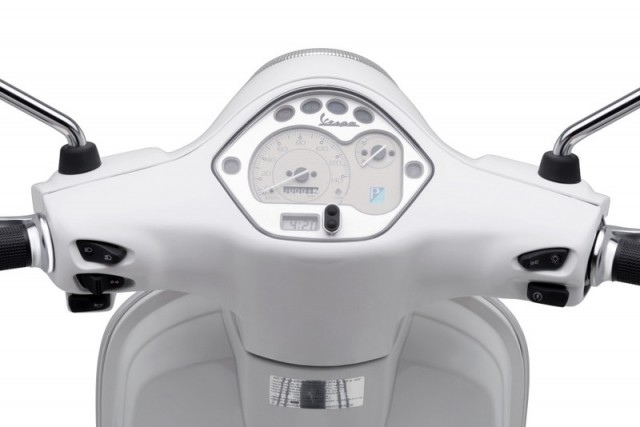 VespaLX150-apple-006