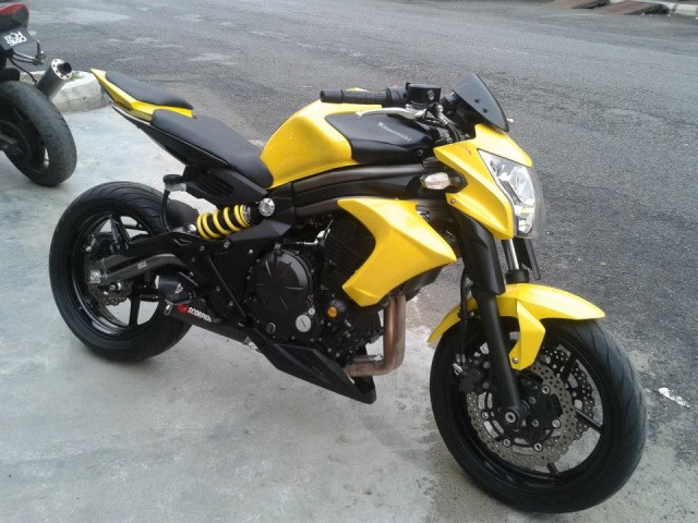 modified-kawasaki-er6n-001