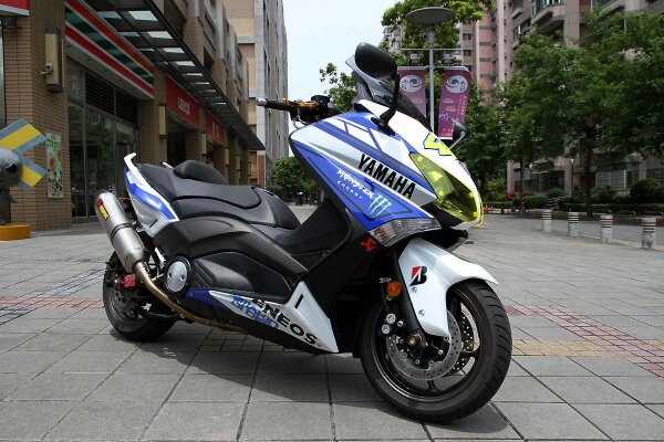 468187_10151579517088934_2054350918_o.jpeg image