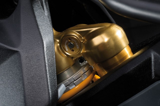 2013-MV-Agusta-F3-800-010