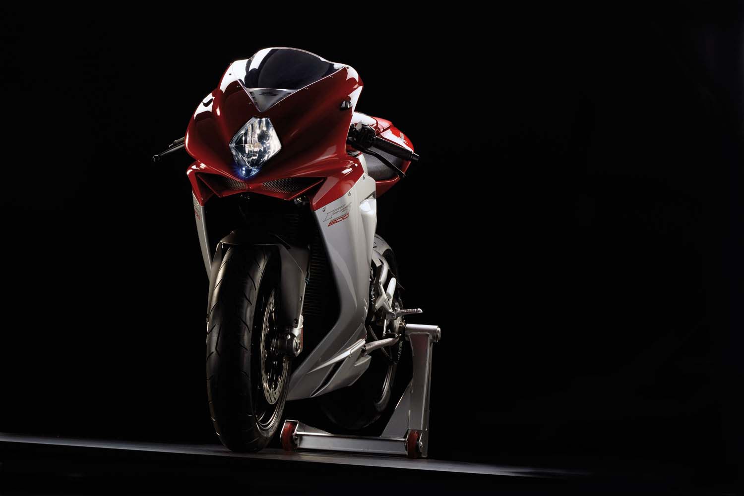 2013-MV-Agusta-F3-800-28