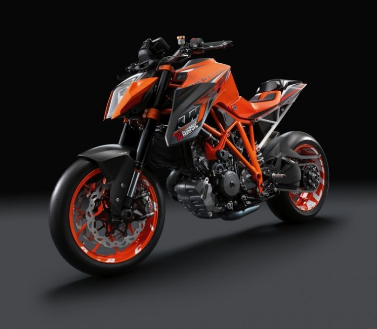 1290_PP_Superduke_Race_li_vorne