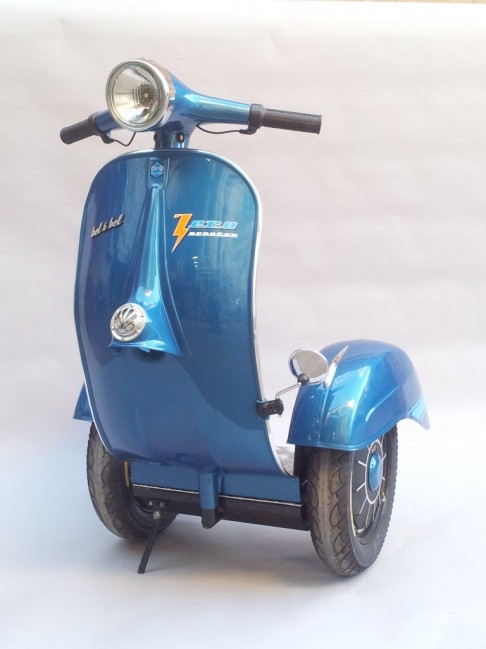 Vespa-Segway-(Disenada-y-Montada-a-mano-En-Espana