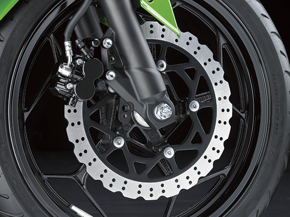 2014-Kawasaki-Z250SL-024