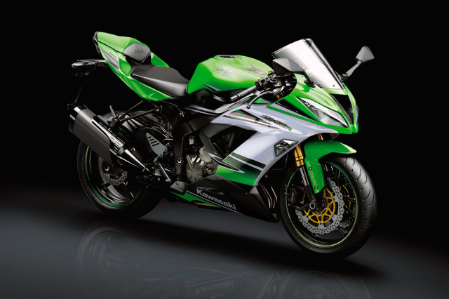 2015-Kawasaki-Ninja-ZX6R-636-001