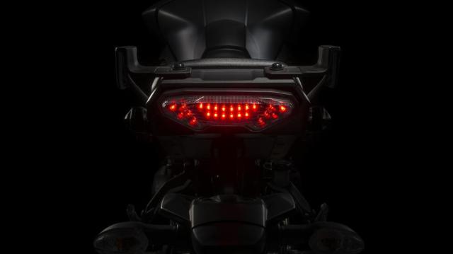 2015-Yamaha-MT09-Tracer-EU-Matt-Grey-Detail-020