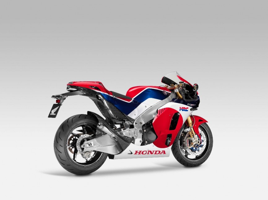 2015-Honda-RC213V-S-prototype-04