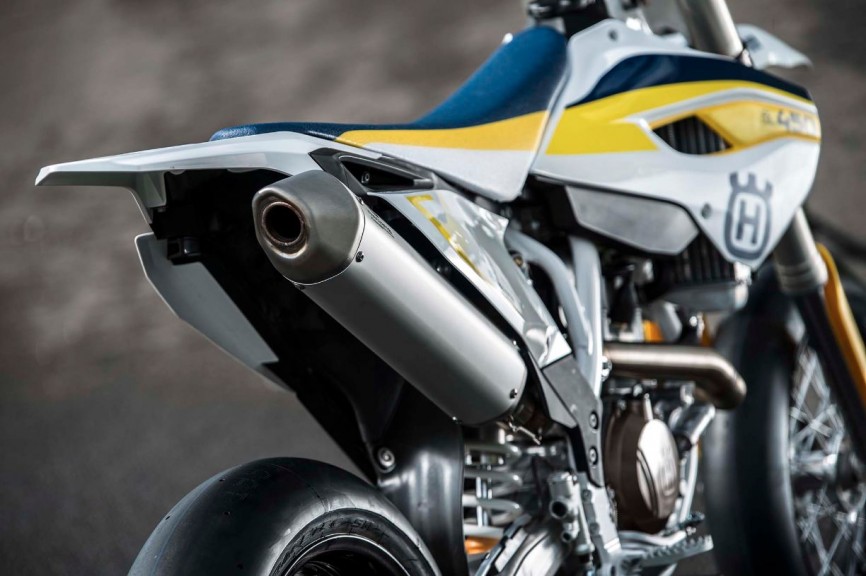 2015-Husqvarna-FS-450-details-03