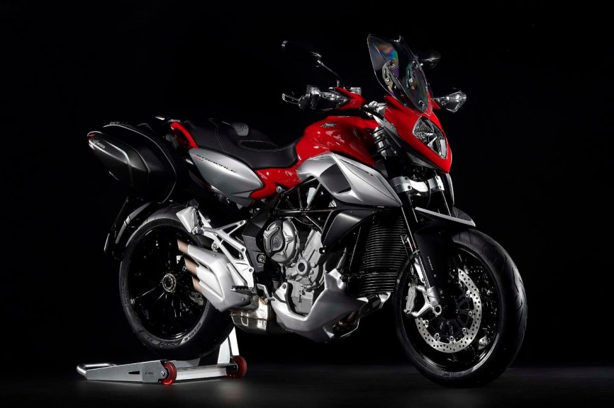 2015-MV-Agusta-Stradale-800-EICMA-09