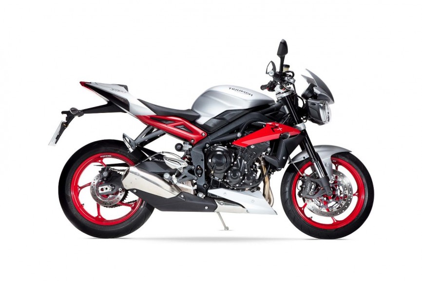 2015-Triumph-Street-Triple-RX-18