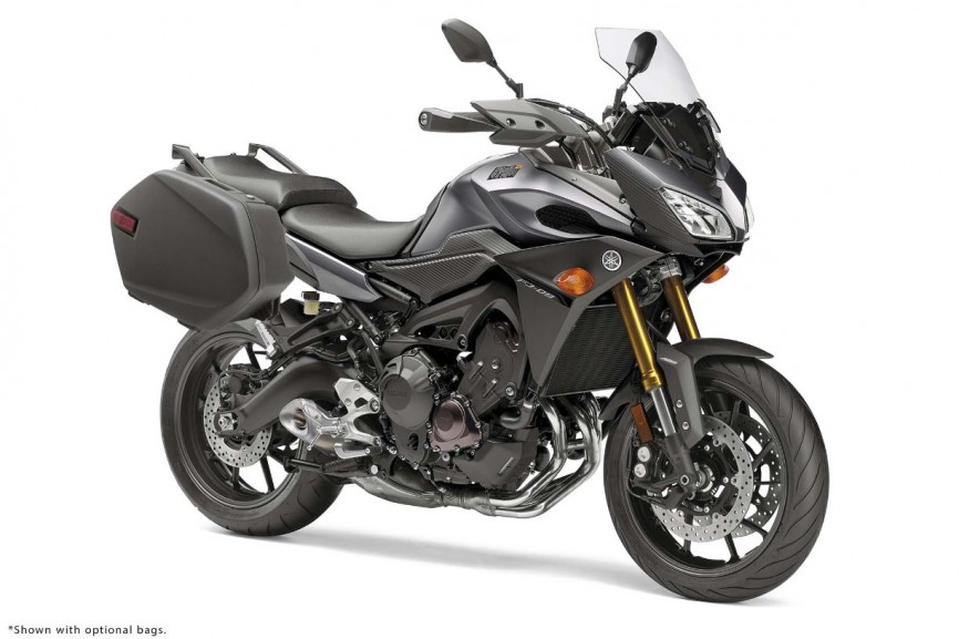 2015-Yamaha-FJ-09-MT-09-Tracer-31