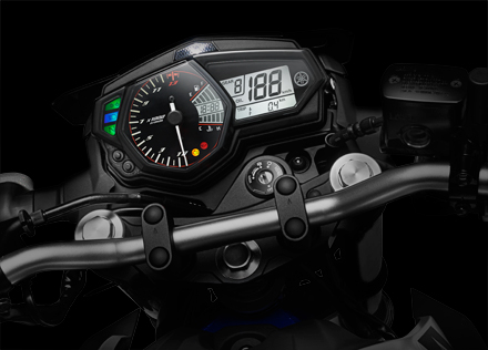 2015-Yamaha-MT03-details-001