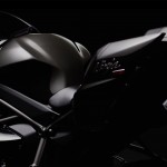 2016-Kawasaki-Ninja-H2-black-10
