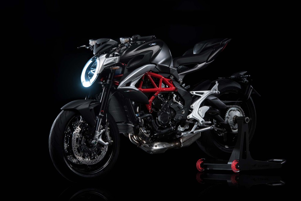 2016-MV-Agusta-Brutale-800-07