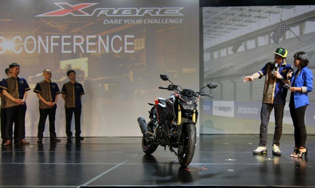 2016-Yamaha-Xabre-150-Rossi-Indonesia