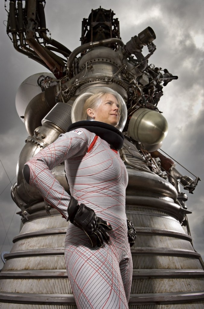 dainese-creates-two-space-suits-for-mars-missions_3