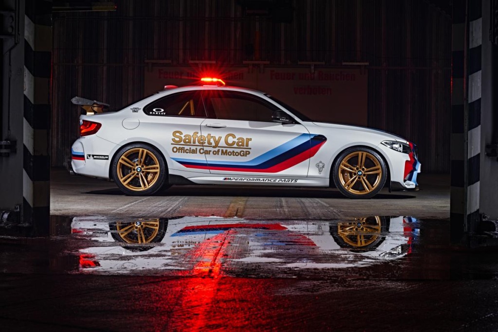 BMW_M2_MotoGP_Safety_Car_13