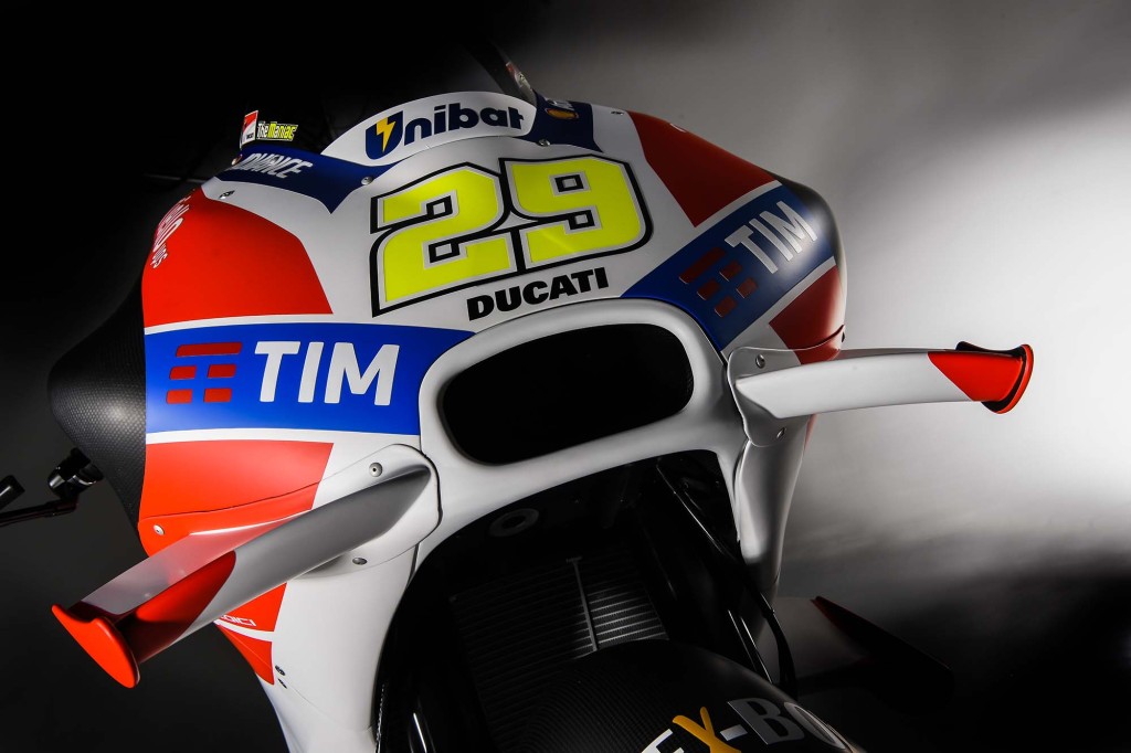 Ducati-Desmosedici-D16-GP-09