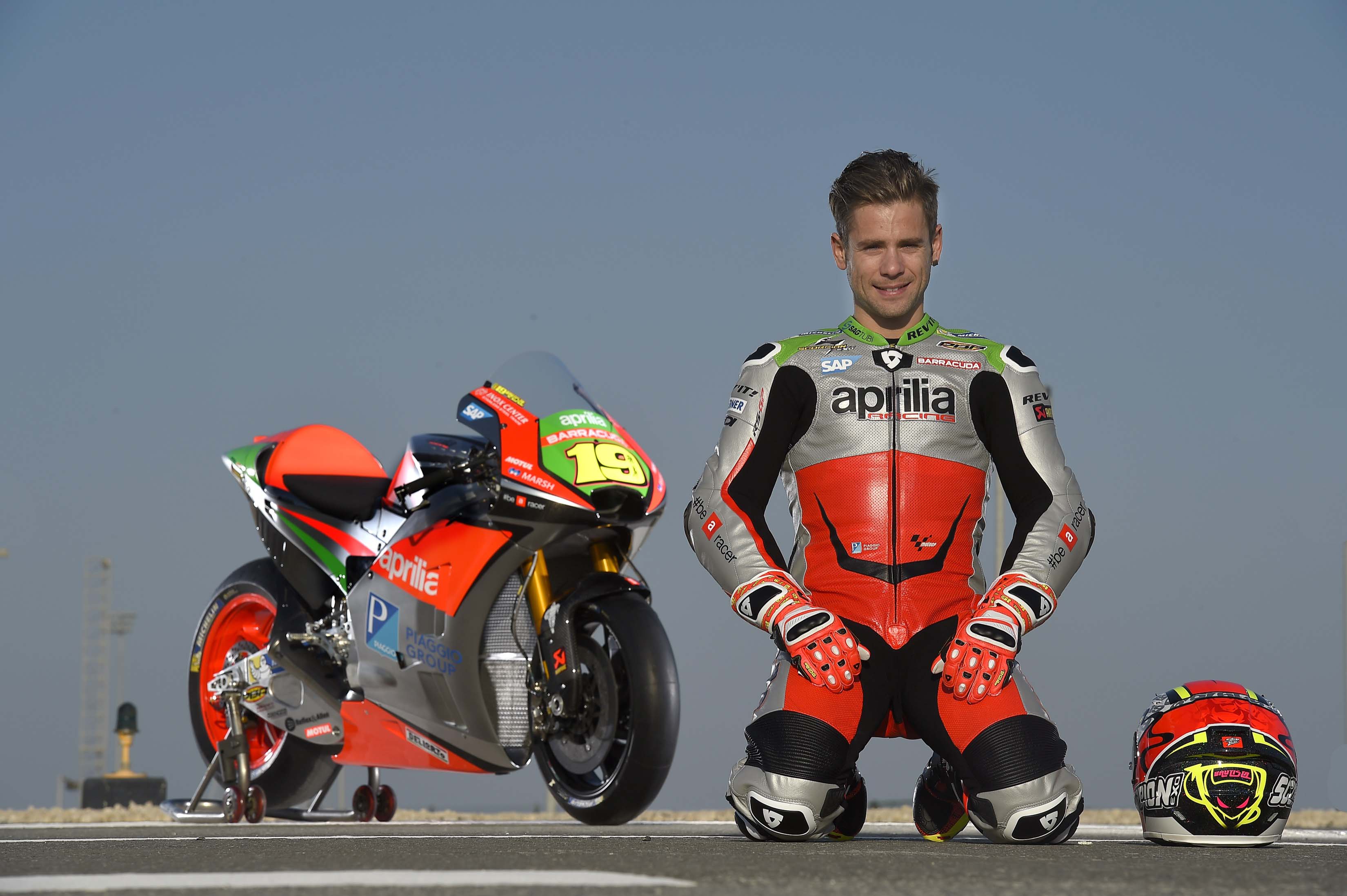 16 Aprilia Motogp Team Alvaro Bautista 12 Bikesrepublic