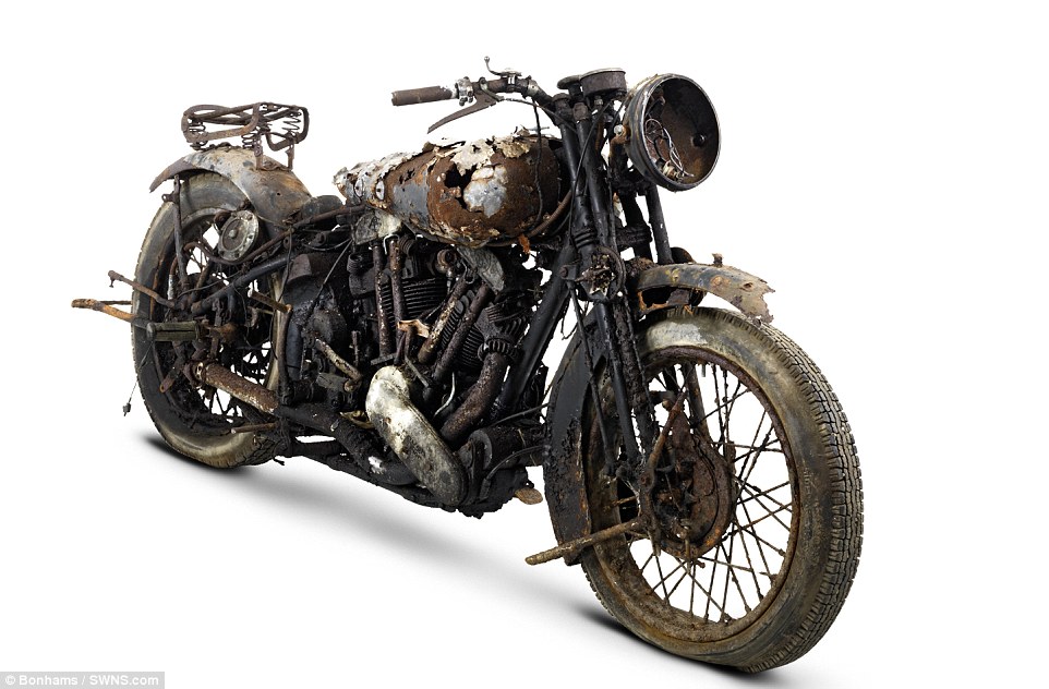 2F5D281100000578-3359441-Brough_Superior_bikes_built_from_1924_until_1940_are_the_most_so-m-52_1450107421776