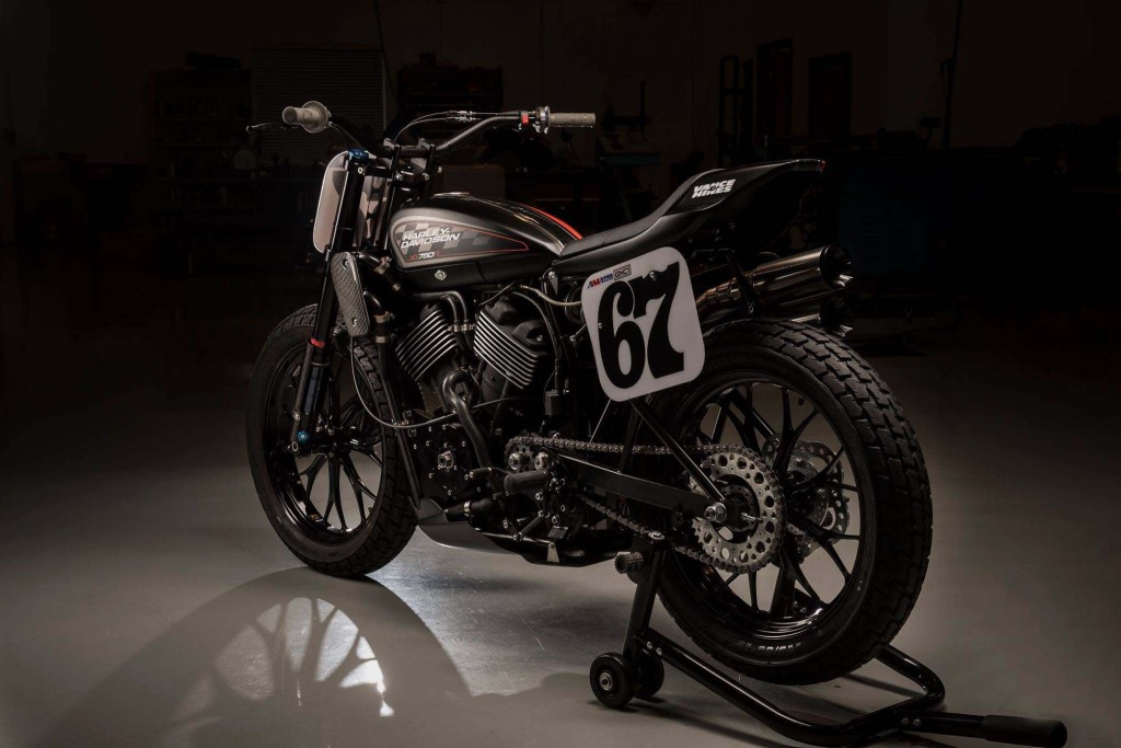 Harley-Davidson-XG750R-flat-track-race-bike-04
