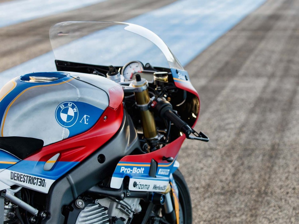 Praem-BMW-S1000RR-vintage-race-bike-07