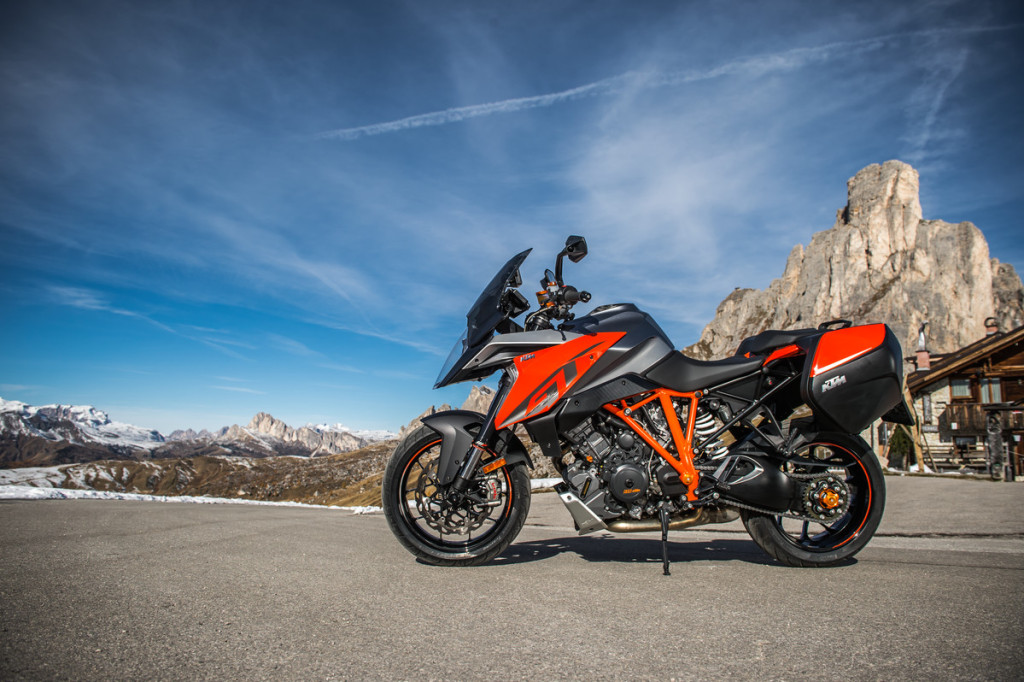 128860_1290 Super Duke GT MY 2016