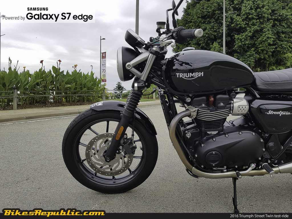 BR_Samsung_Triumph_Street_Twin_-16