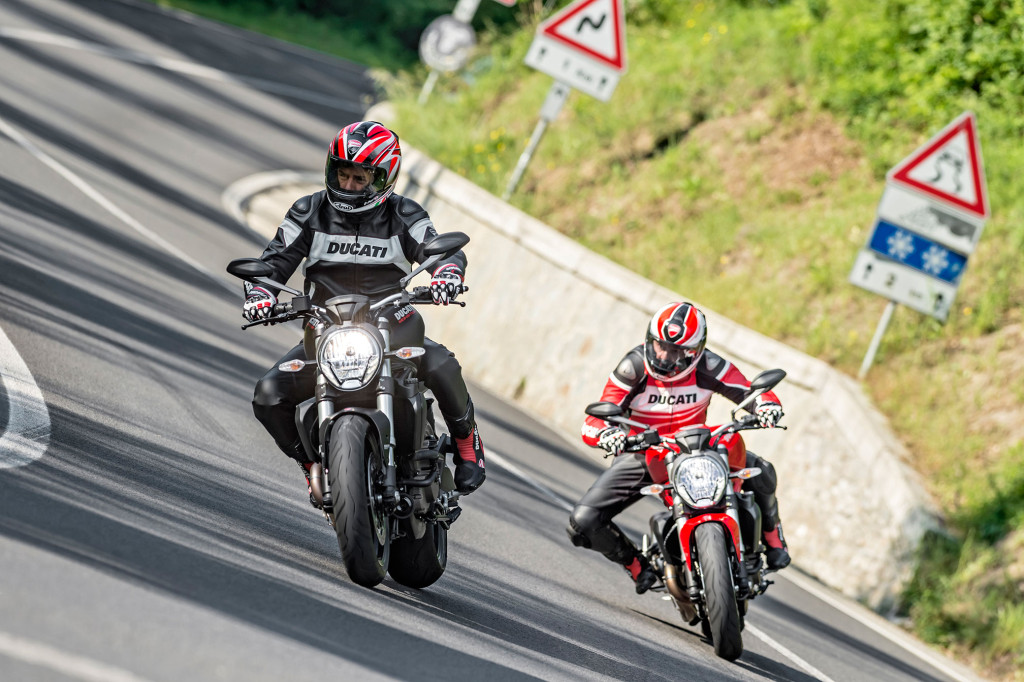 2016-Ducati-Monster-821a