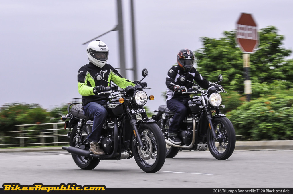 BR_2016_Triumph_Bonneville_T120_Black_test_ride_Rolling_-3