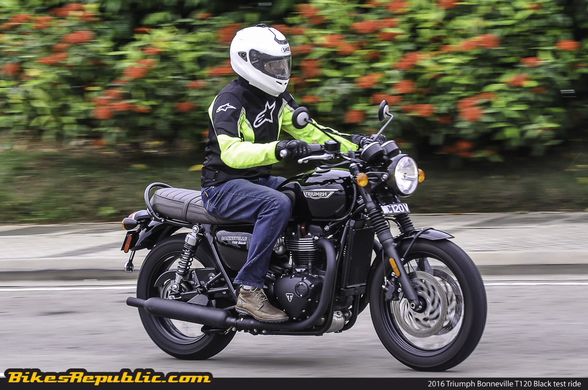 2016 Triumph Bonneville T120 Black test ride